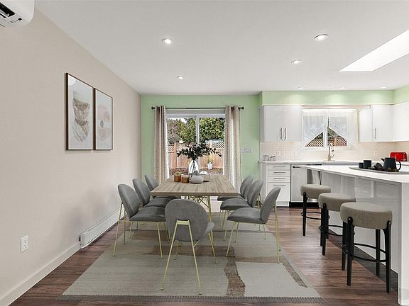 2nd image of 10411 Finch Pl