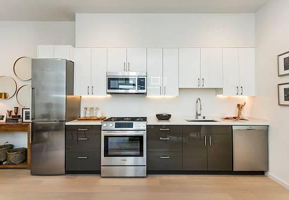 2nd image of 1001 17th St #308