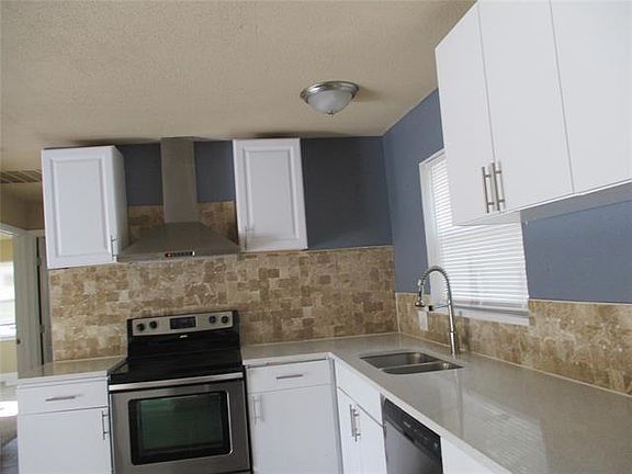 4th image of 257 Ash St