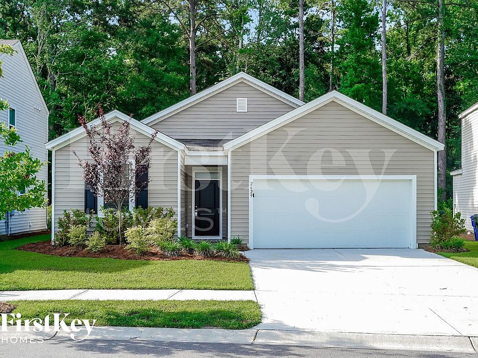 1st image of 2629 Alamanda Dr