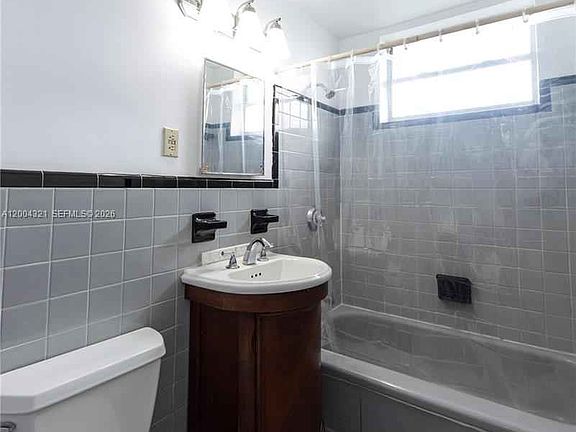 3rd image of 1255 Marseille Dr