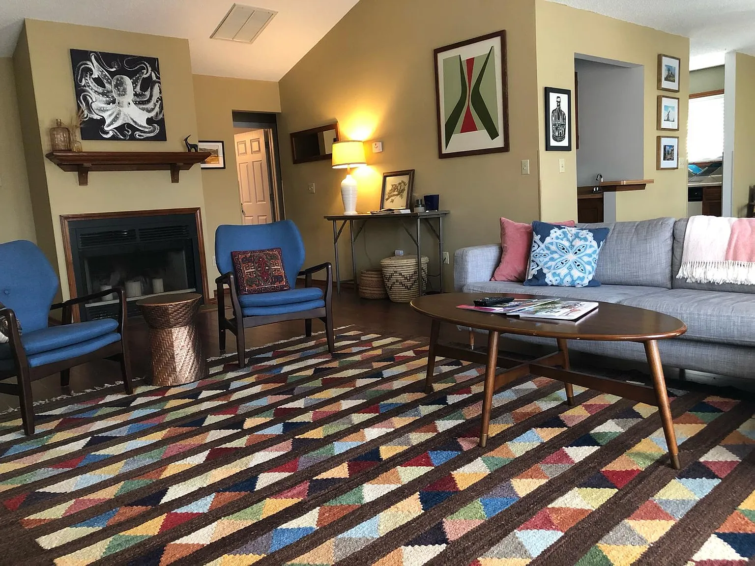 3 bed, 1656 sqft, $1,900 — Photo 3