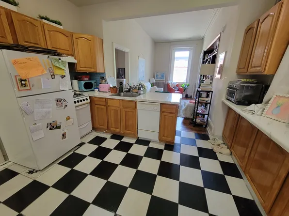 2016 Spring Garden St APT 2F, Philadelphia, PA 19130