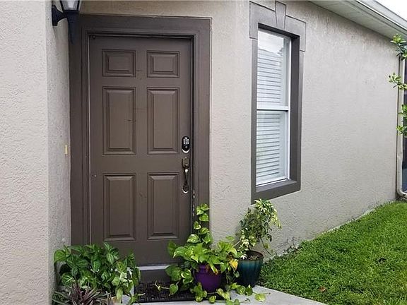 2nd image of 6918 Surrey Hill Pl