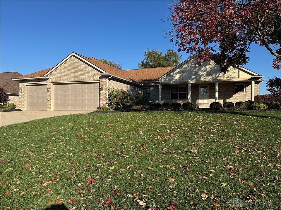 1st image of 912 Golden Beech Dr