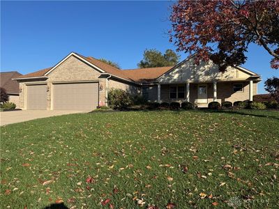 912 Golden Beech Dr, Brookville, OH, 45309