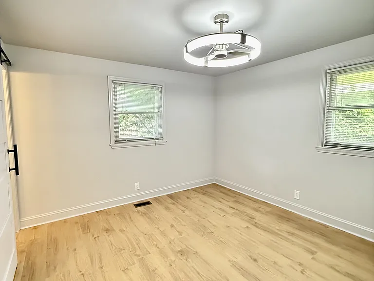 207 Blue Ridge Dr — Photo 7