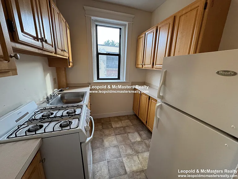 1124 Commonwealth Ave — Photo 36