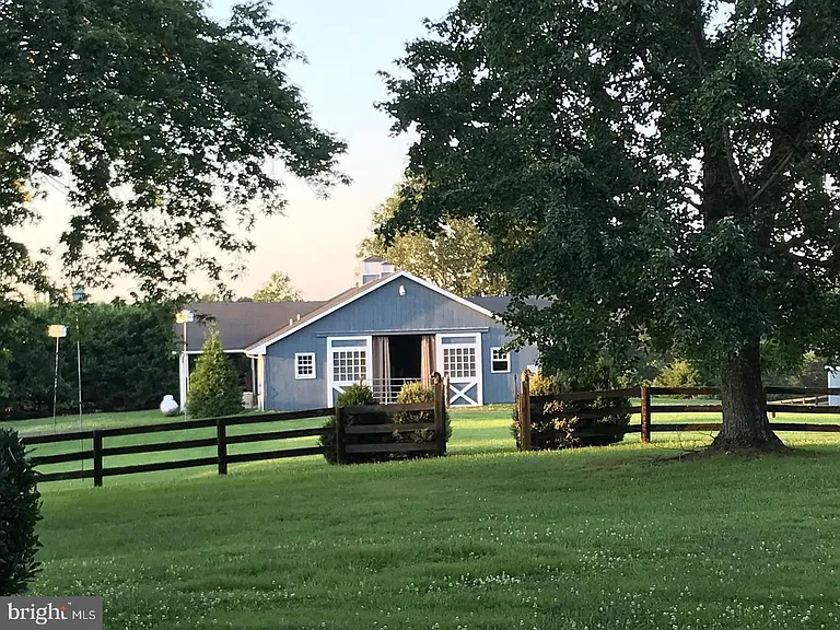 409 Cook Mountain Dr — Photo 6