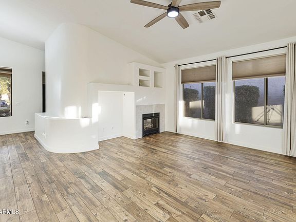 2nd image of 2129 S COMPTON Street