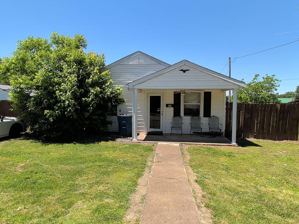 1st image of 139 Meek St
