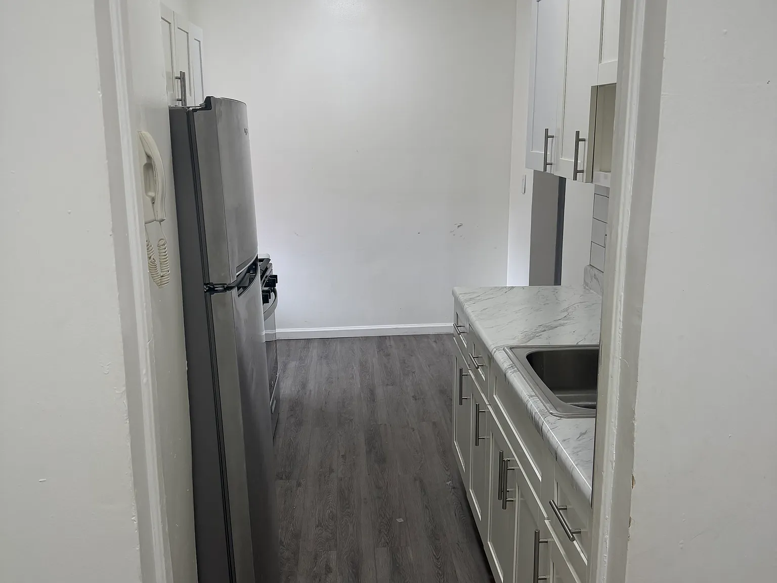 2 bed, $2,700 — Photo 1