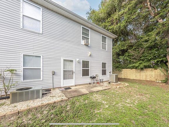 2nd image of 10 Park Pl SE Unit B5