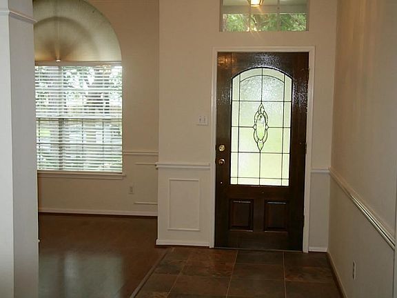 5th image of 4411 Forest Creek Dr