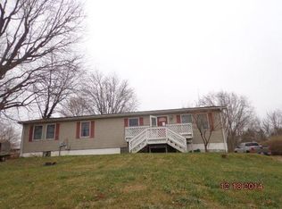 863 Hook Rd, Xenia, OH 45385