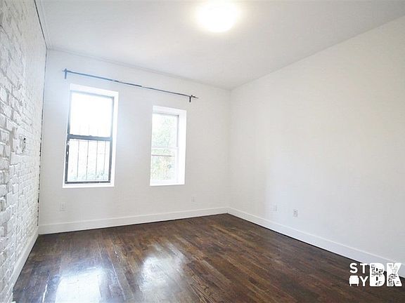 3rd image of 74 Mac Dougal St APT 3