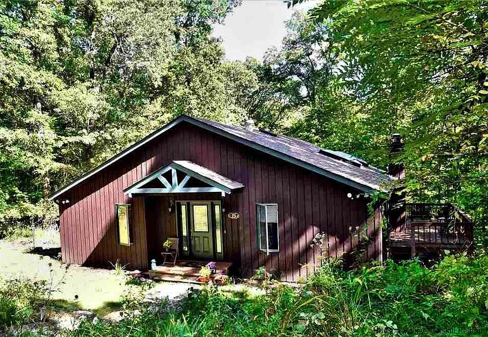 1st image of 5 Arden Ln
