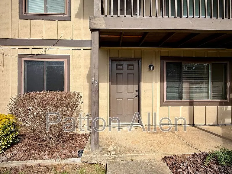 35 Dawnwood Cir — Photo 2