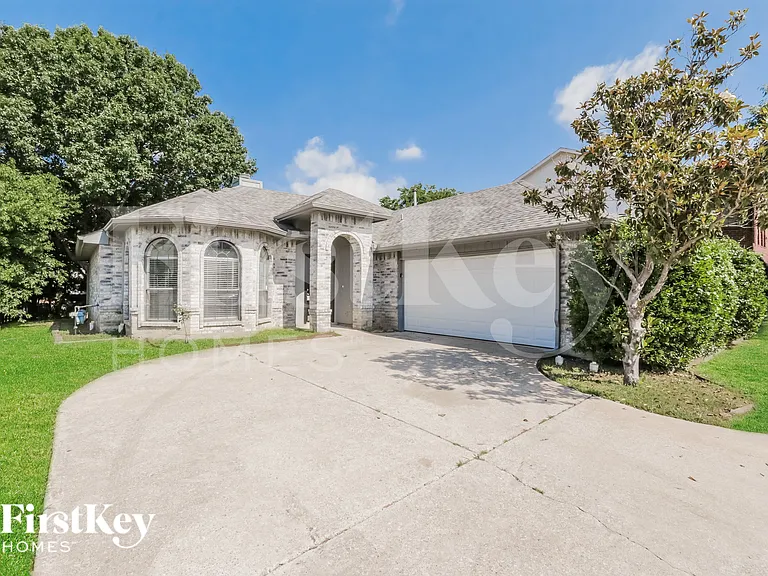 701 Long Hill Ct — Photo 3
