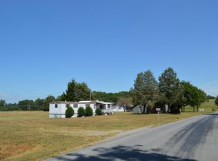 1553 Airport Rd, Moneta, VA 24121