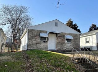 1445 Sproule Ave, Saint Louis, MO 63139