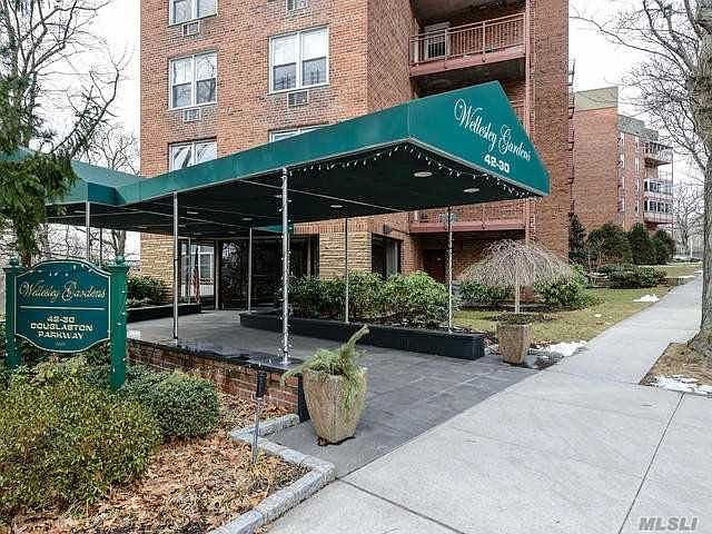 1st image of 4230 Douglaston Pkwy APT 6N