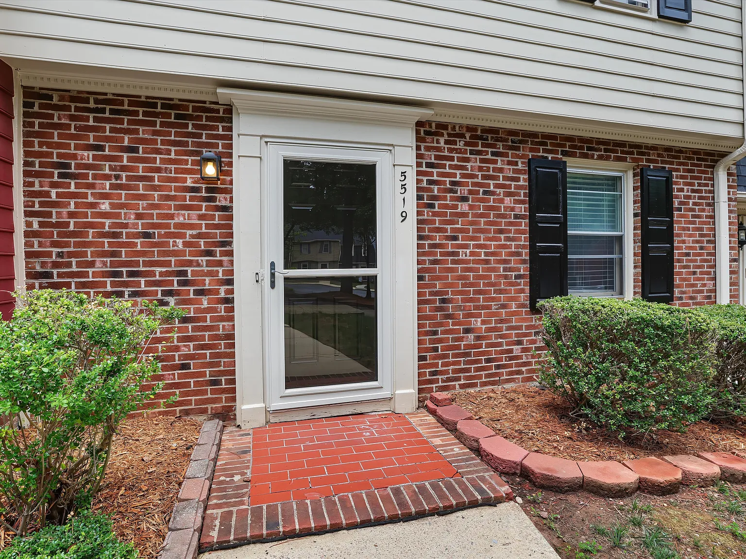 3 bed, 2.5 bath, 1344 sqft, $1,795 — Photo 4