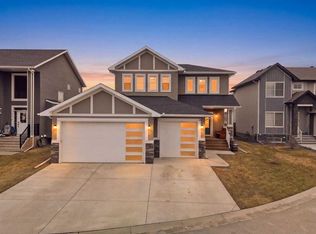 1334 N Lackner Blvd, Carstairs, AB T0M 0N0