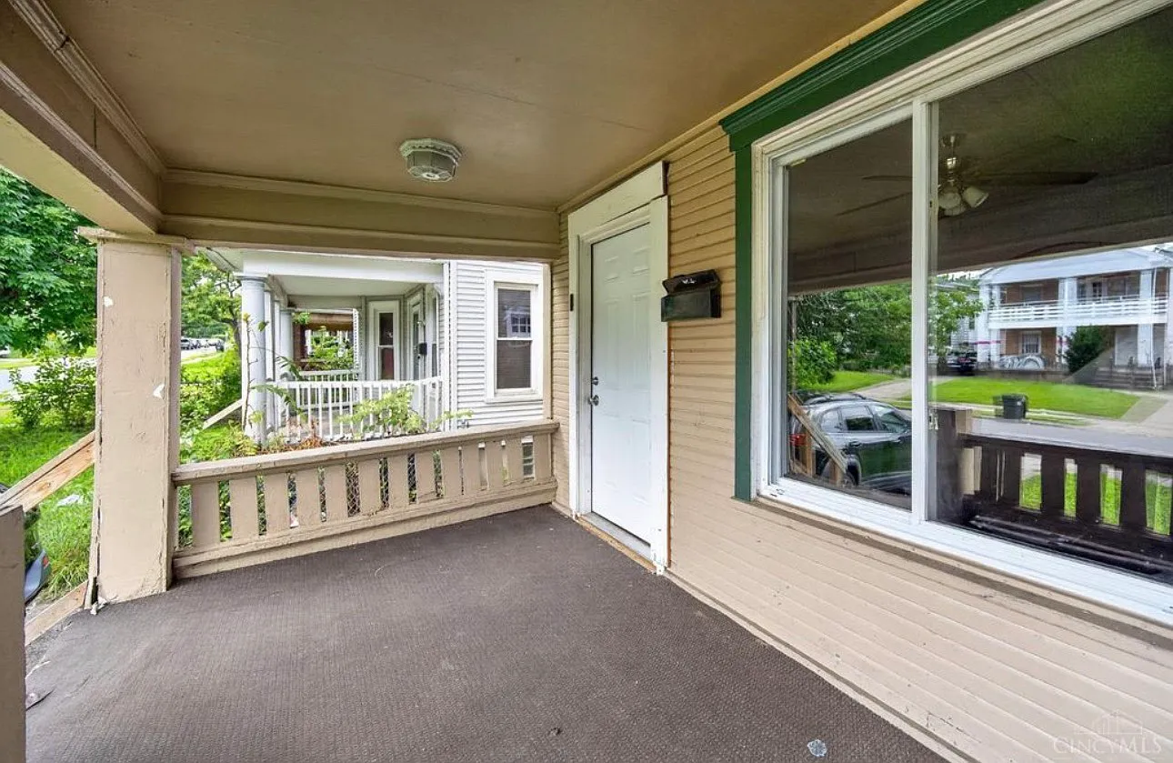 419 Delaware Ave — Photo 3