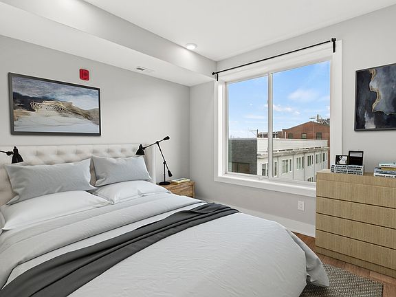 2nd image of 2626 Trenton Ave #303