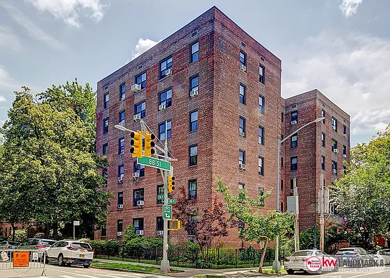 Sold by Keller Williams Realty Landmark II | media 30