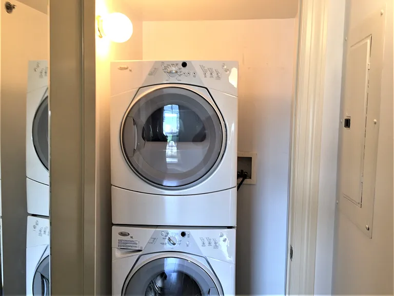 1 S Astor St #302 — Photo 9