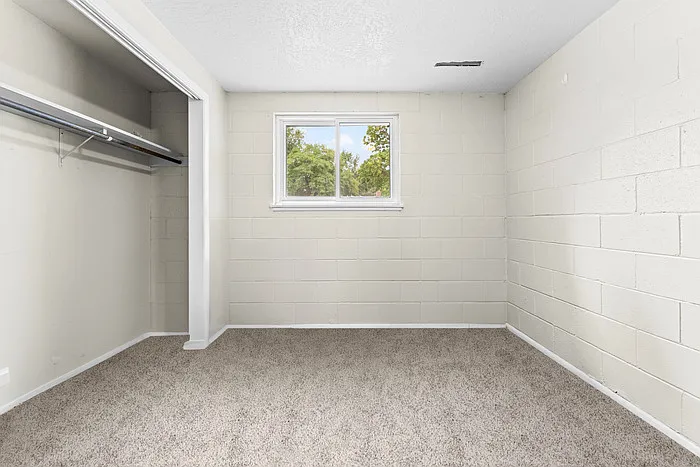 2077 S Atlantic St — Photo 16