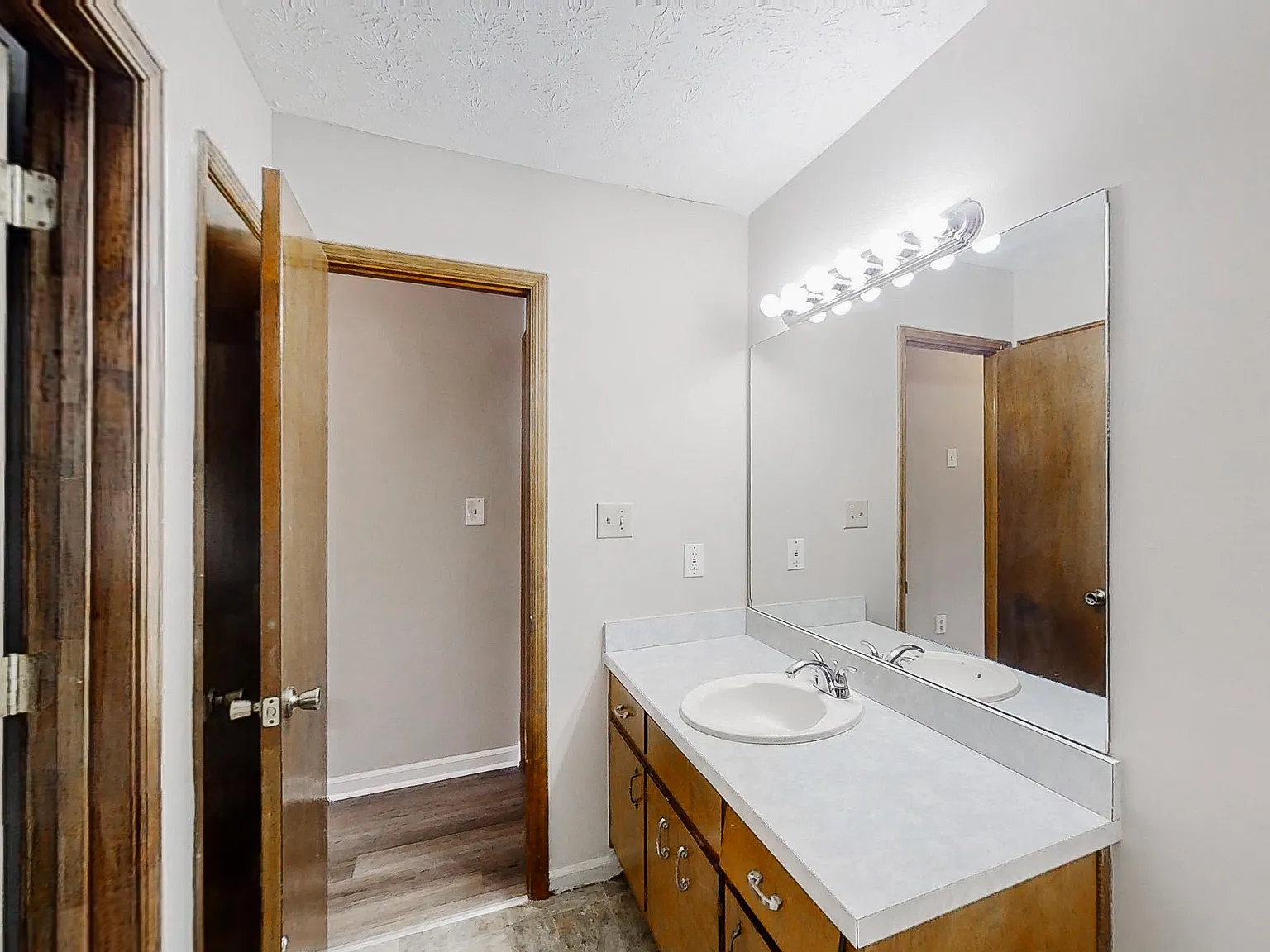 4 bed, 3.0 bath, 1796 sqft, $771 — Photo 3