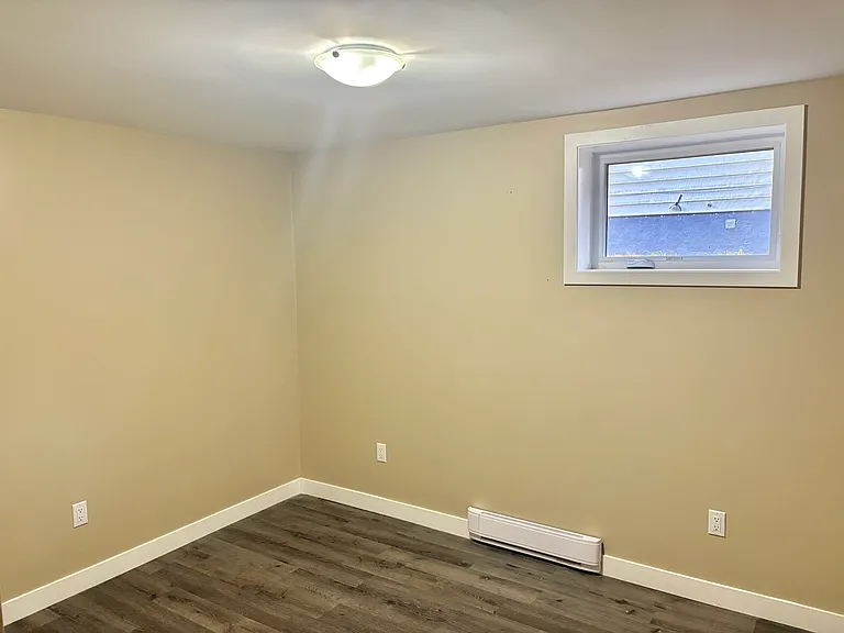 38 Frederick Ave — Photo 9