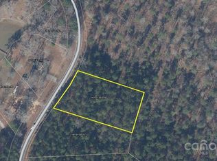 2140 Lakeshore Rd, Camden, SC 29020