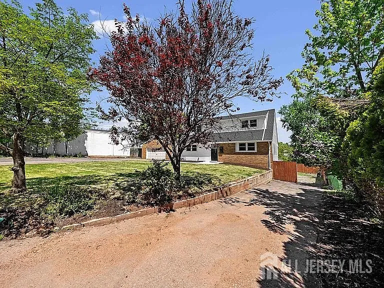 3 Meadow Rd #1 — Photo 13