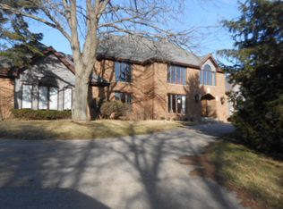 27 Revere Dr, South Barrington, IL 60010