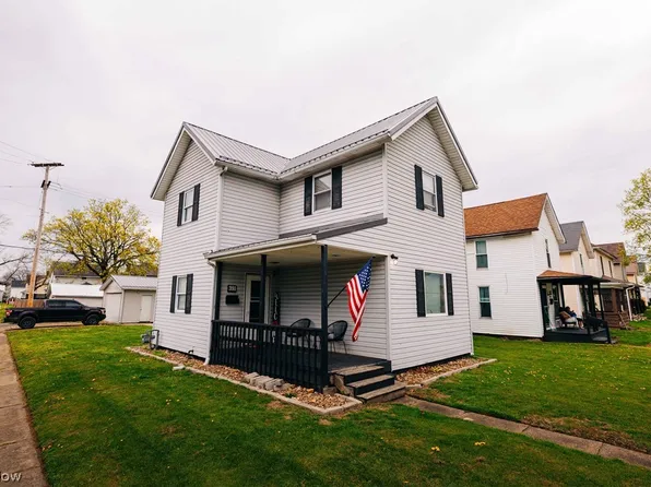 391 S 10th St, Coshocton, OH 43812
