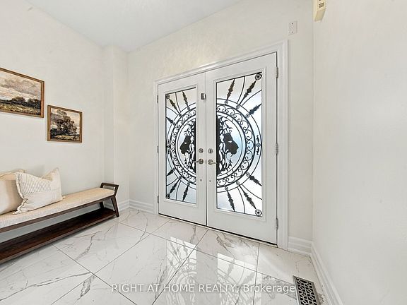 4th image of 15 Ronald St