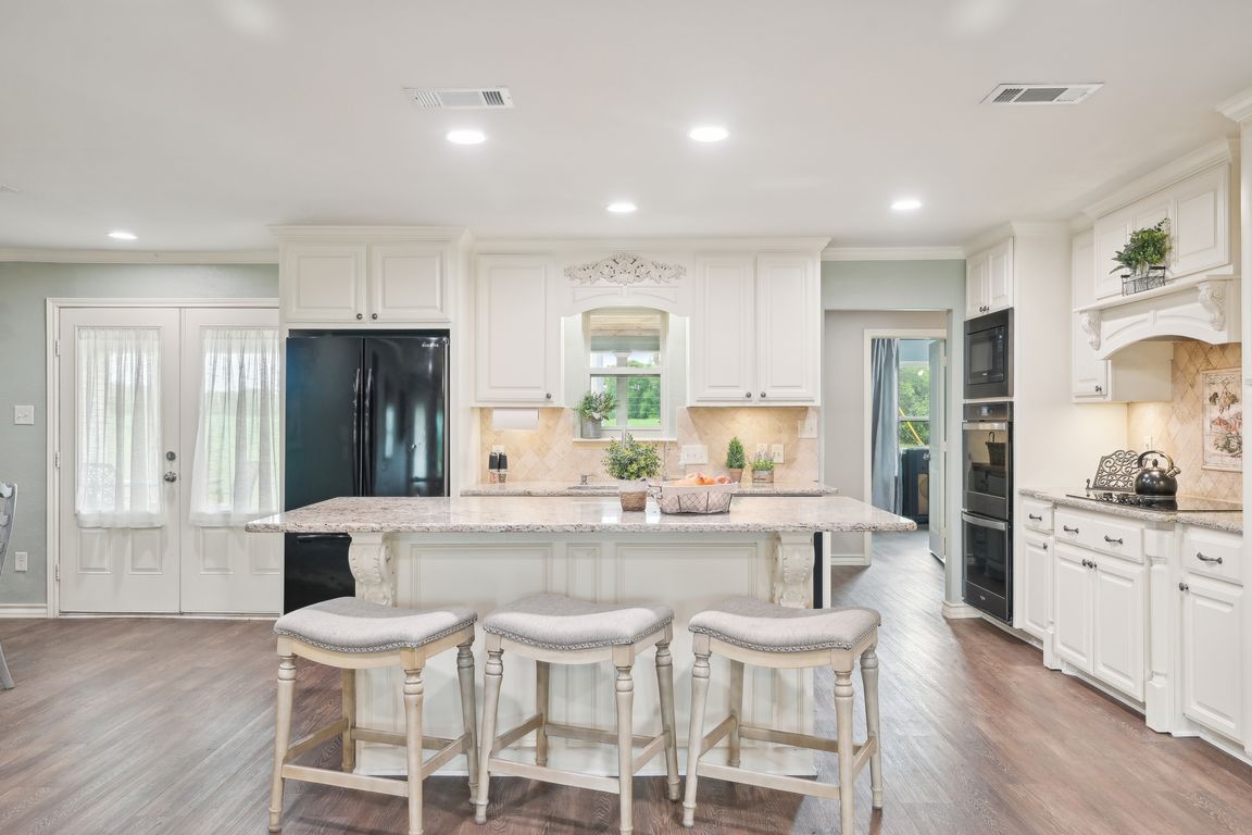 N Westlake Dr-3004-015