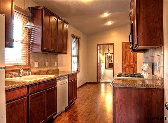 2nd image of 5824 S 49th Ave