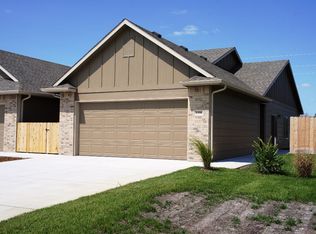 3350 E Sunflower Dr, Derby, KS 67037