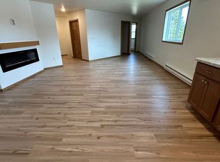 1520 Chase St #1526, La Crosse, WI 54601