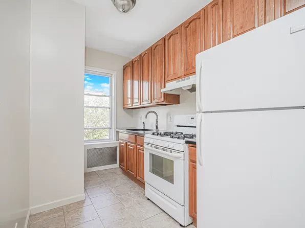 599 18th Street image 20 of 44