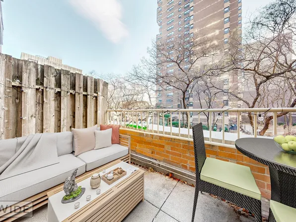 340 East 29th Street image 1 of 8