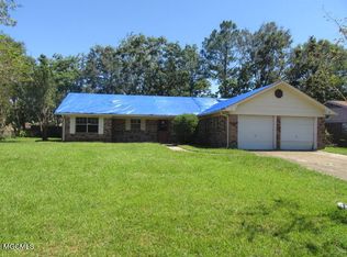 330 Sunny Dr, Diberville, MS 39540