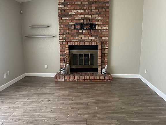 4th image of 8691 E Latham St