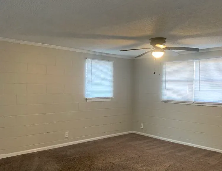 303 Dr Donnie H Jones Jr Blvd W — Photo 6