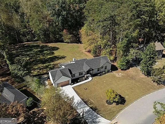 3rd image of 7530 Spalding Ln